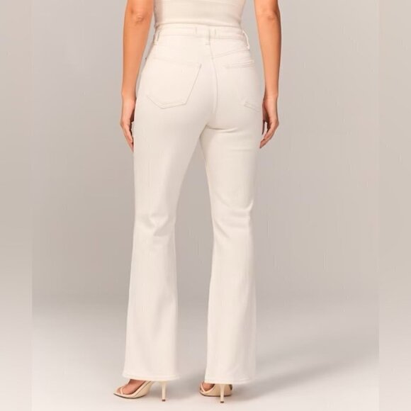 Abercrombie and Fitch The 70's Vintage Flare Ultra High Rise Curve Love White 6L - Picture 2 of 8
